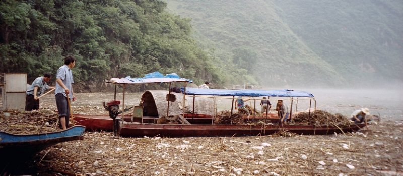 Daning river, Hubei China 4.jpg - Daning river